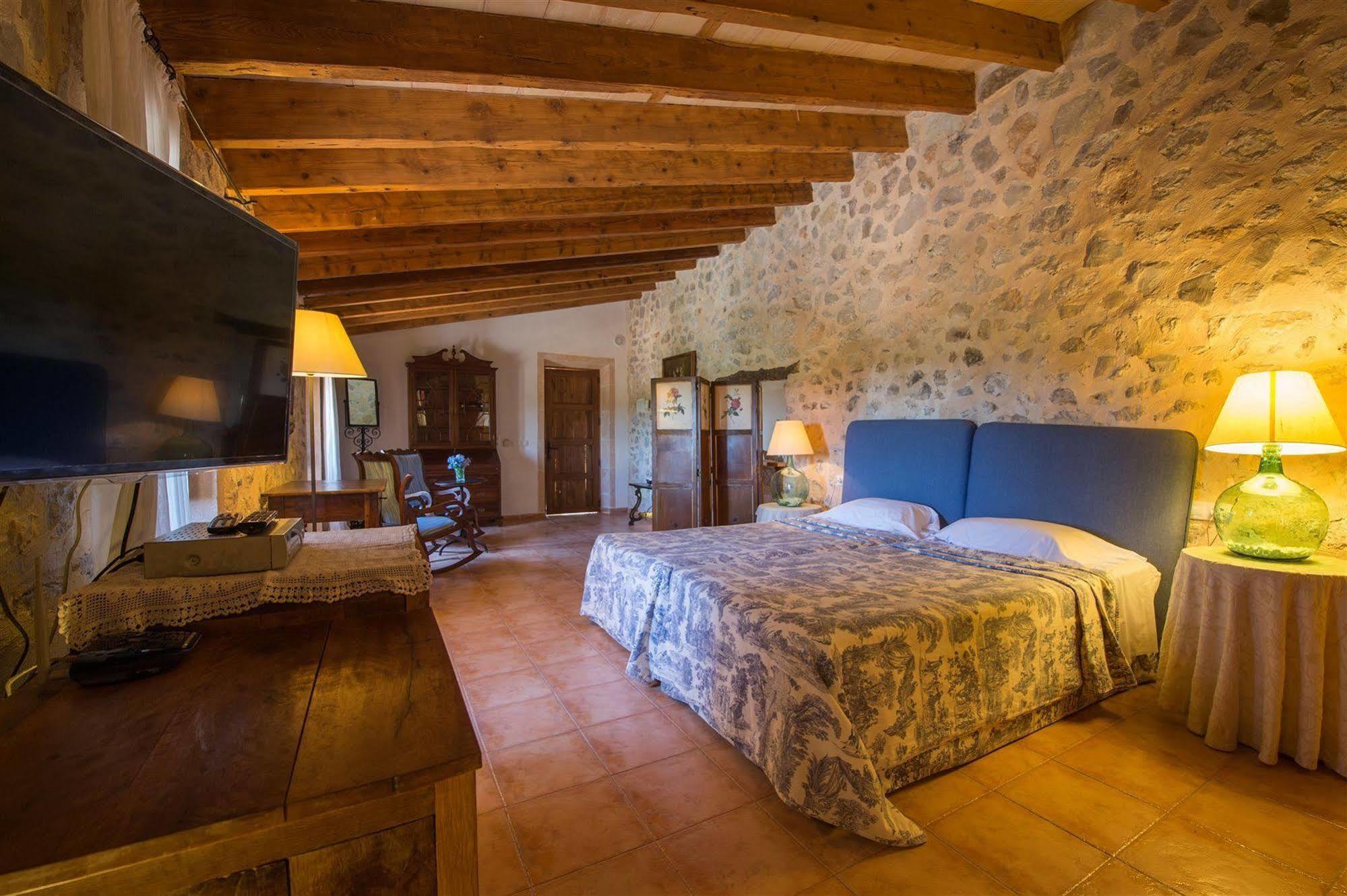Hotel Rural Can Feliu Porreres Ngoại thất bức ảnh